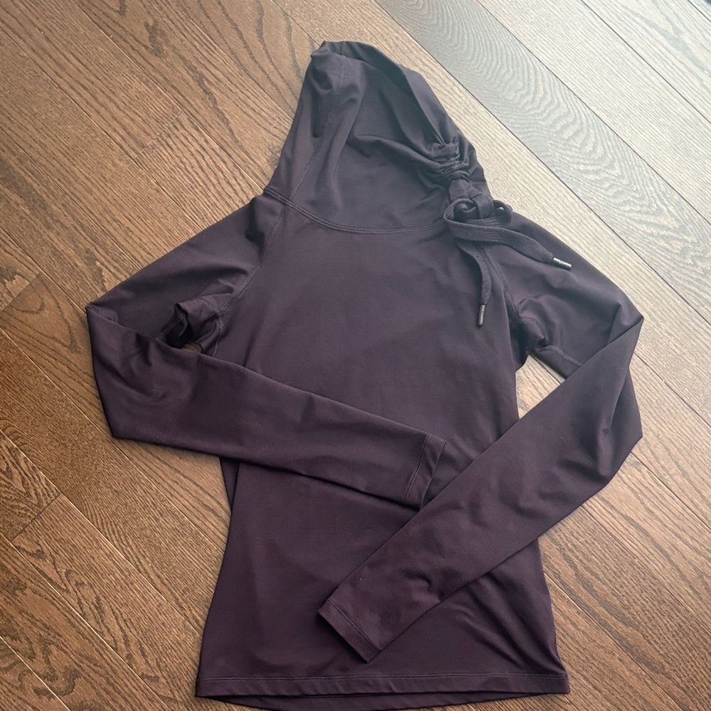 Nike Women's Dark Purple Hoodie size Small  lightweight running long sleeve